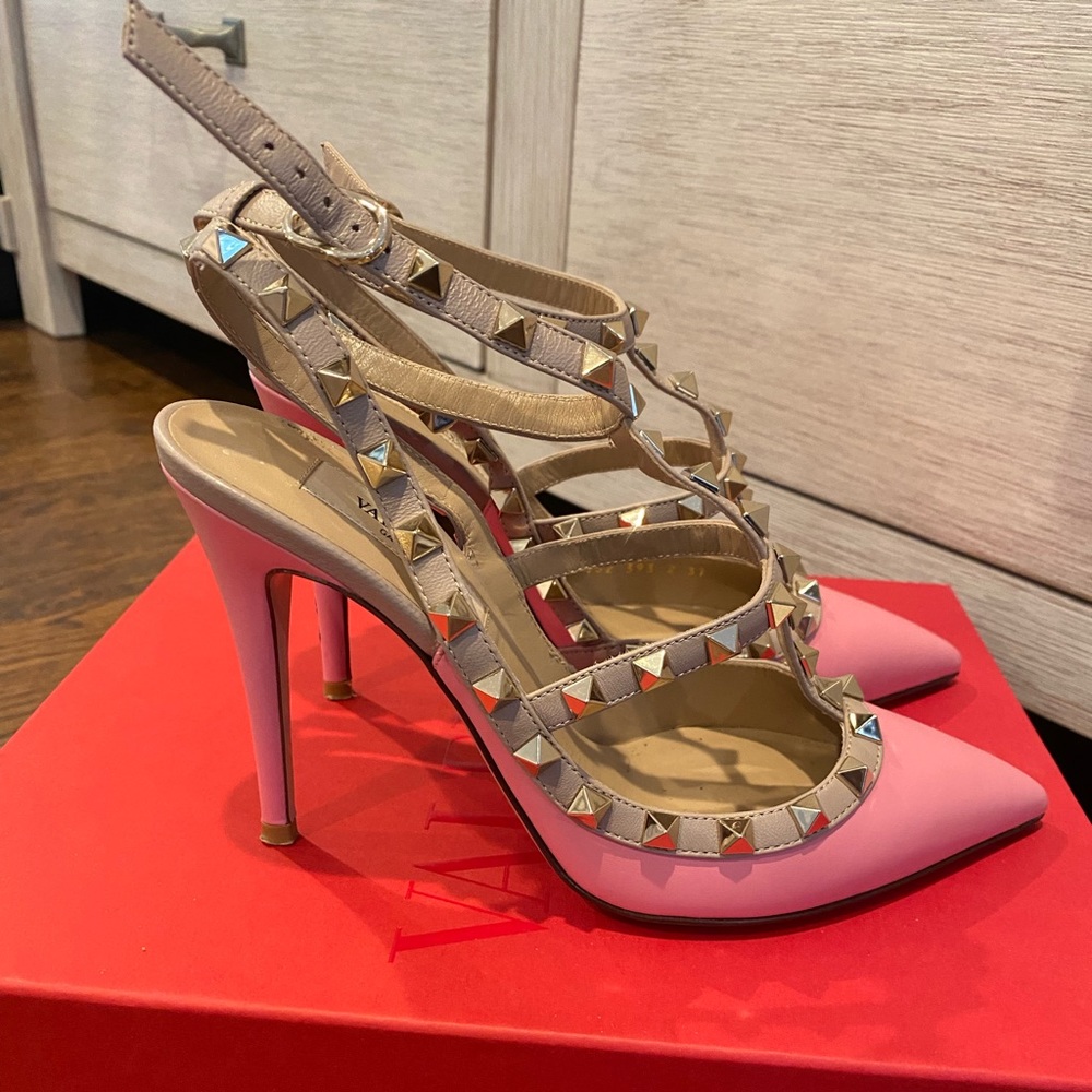 Valentino Pink Candy Rockstud pumps size 37